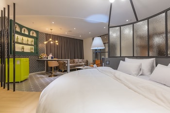 nomad hotel