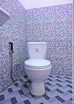 oyo 92518 de luna hotel