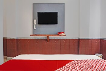 oyo 92518 de luna hotel