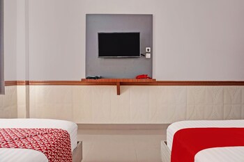 oyo 92518 de luna hotel
