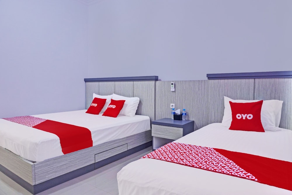 oyo 92518 de luna hotel