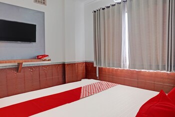 oyo 92518 de luna hotel