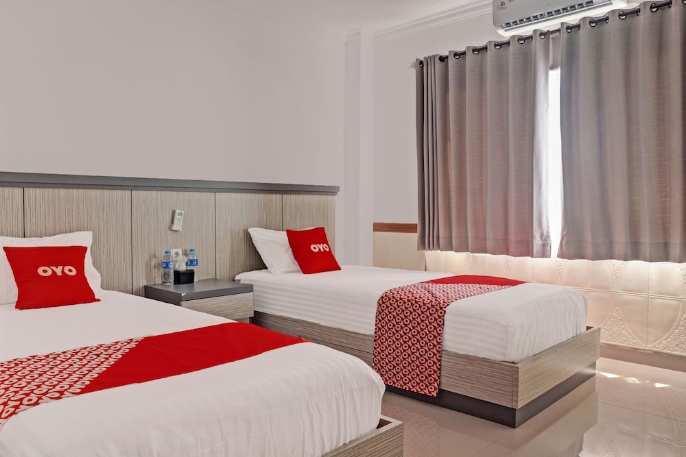 oyo 92518 de luna hotel