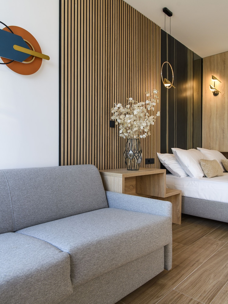 via mare luxury rooms