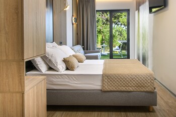 via mare luxury rooms