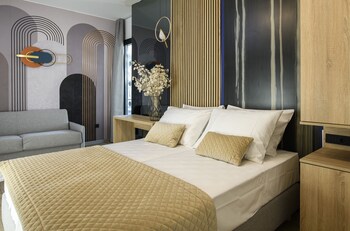 via mare luxury rooms