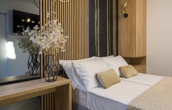 via mare luxury rooms