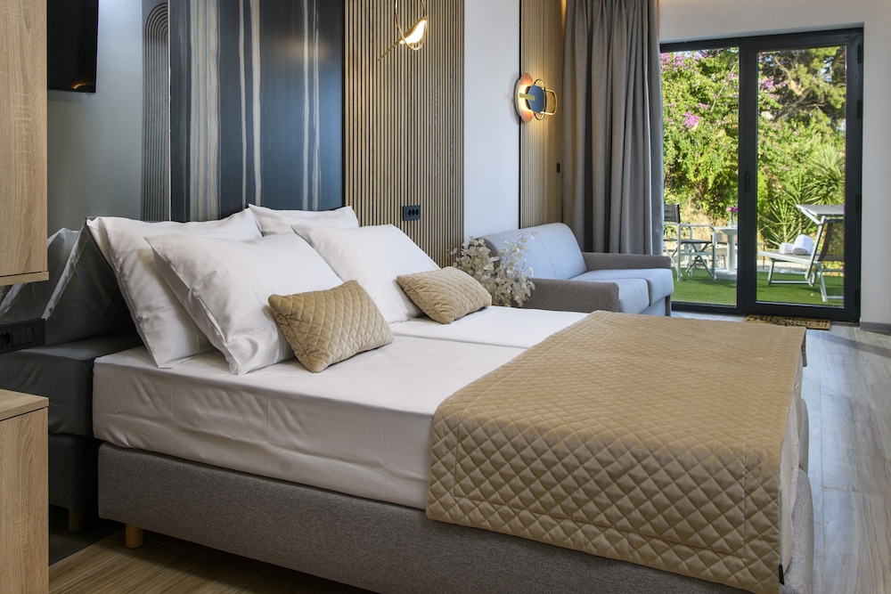 via mare luxury rooms