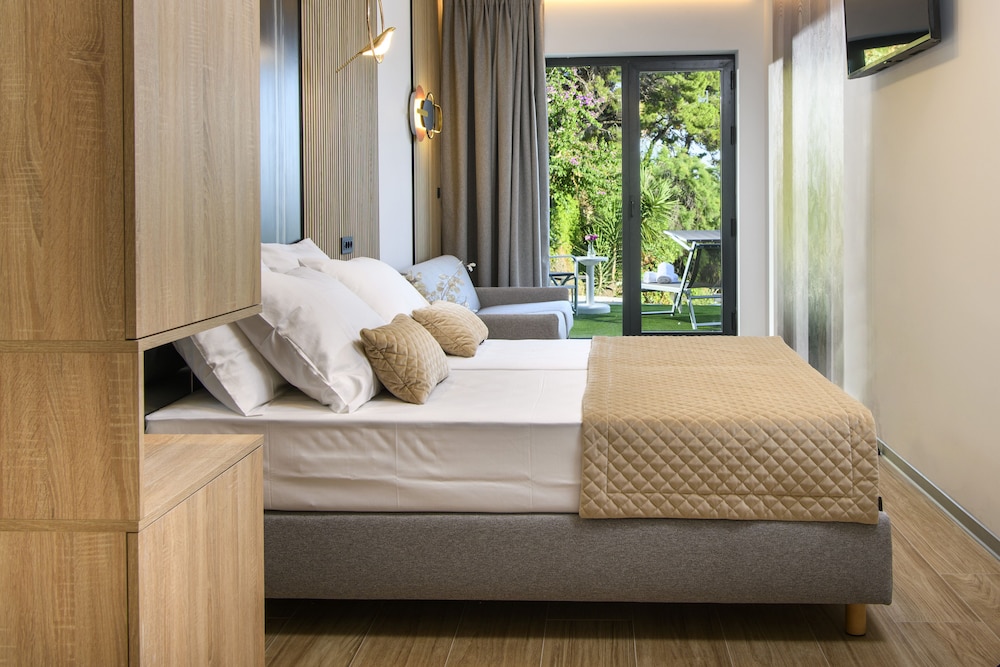 via mare luxury rooms