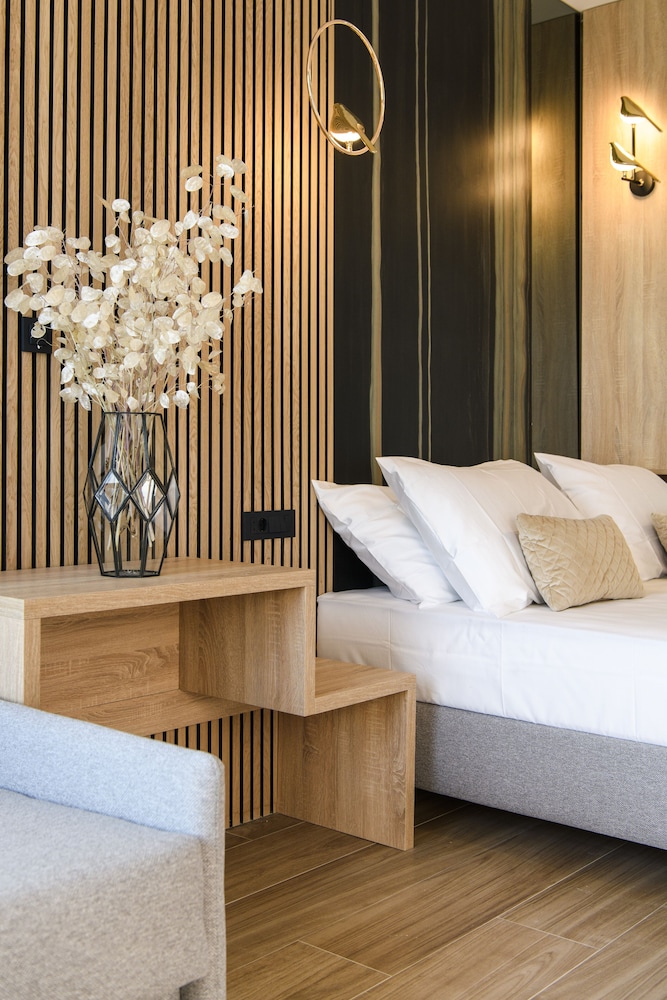 via mare luxury rooms