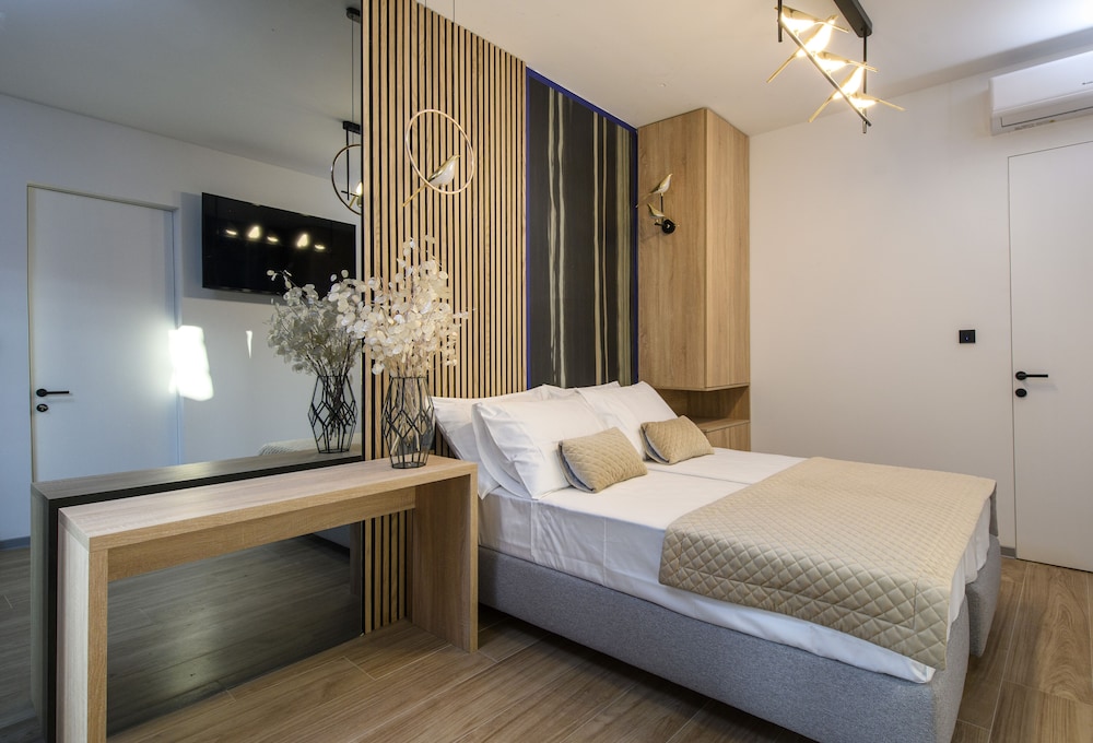 via mare luxury rooms