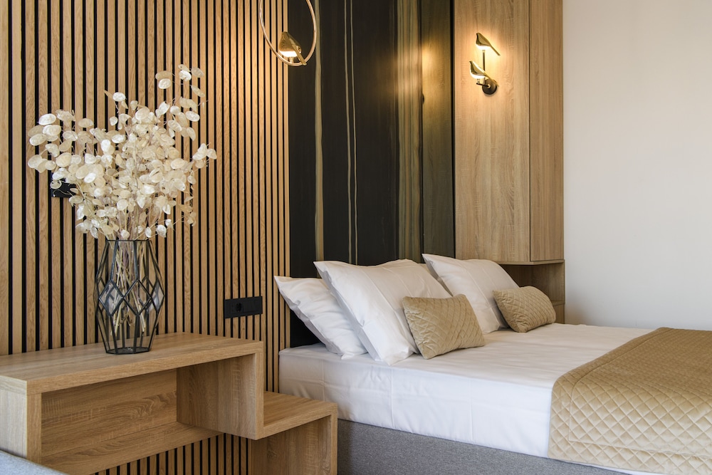 via mare luxury rooms