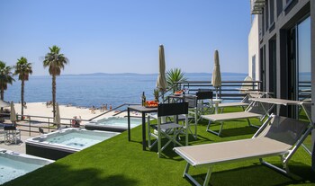via mare luxury rooms