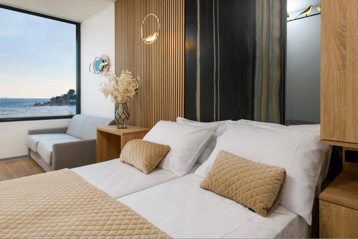 via mare luxury rooms