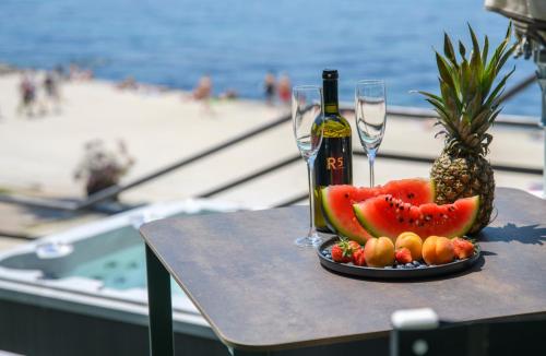via mare luxury rooms