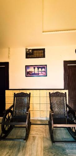 hotel kamal nearest to taj mahal