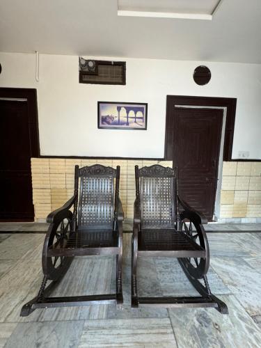 hotel kamal nearest to taj mahal