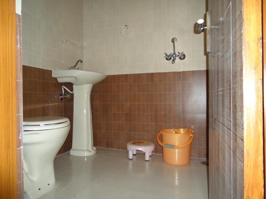 basil inn guest house