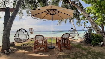 on board panglao beach hostel and resort