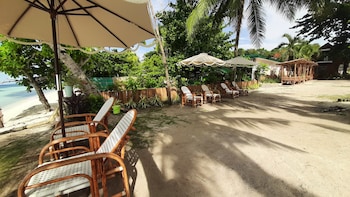 on board panglao beach hostel and resort