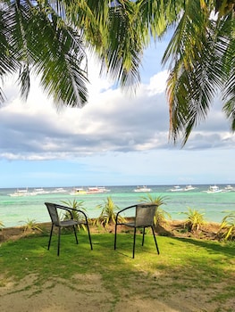 on board panglao beach hostel and resort