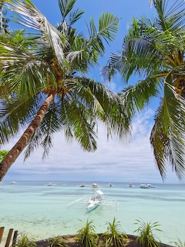 on board panglao beach hostel and resort