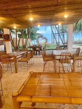 on board panglao beach hostel and resort