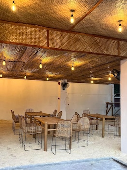 on board panglao beach hostel and resort