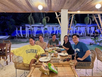 on board panglao beach hostel and resort