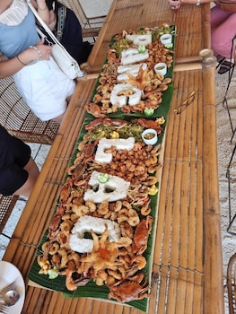 on board panglao beach hostel and resort