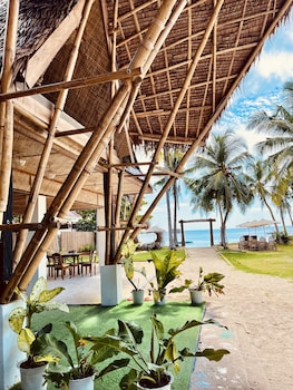 on board panglao beach hostel and resort