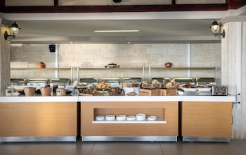 alexandra beach hotel