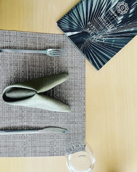 alexandra beach hotel