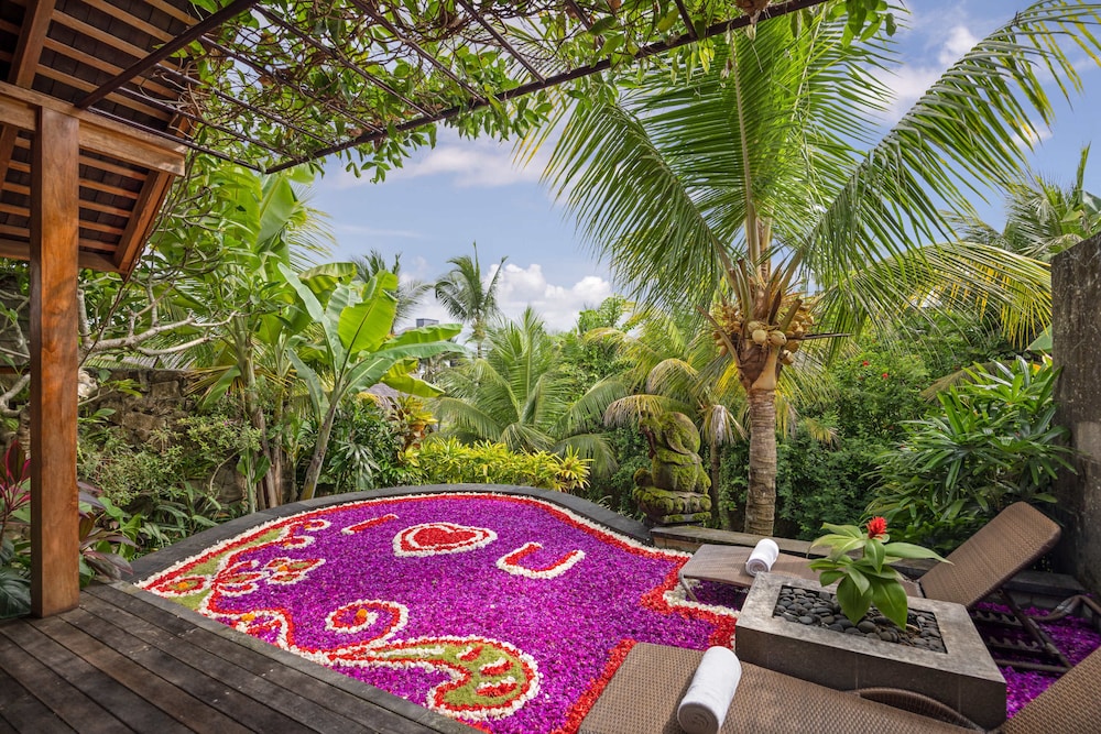 wana bucu villa by pramana villas