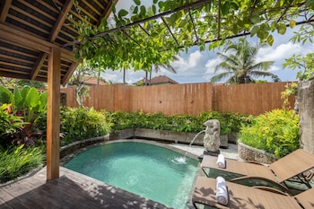 wana bucu villa by pramana villas