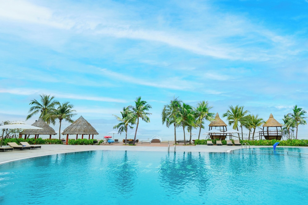 palace long hai resort