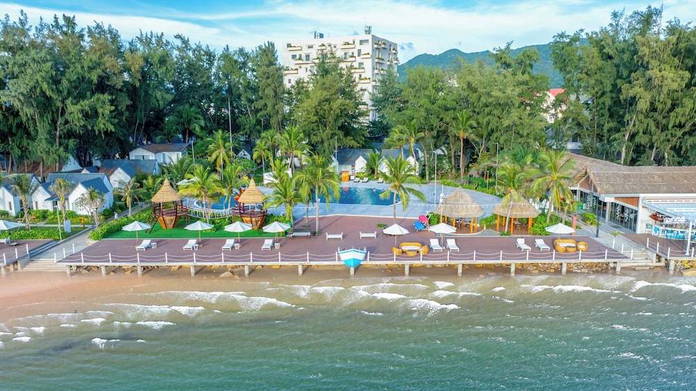 palace long hai resort