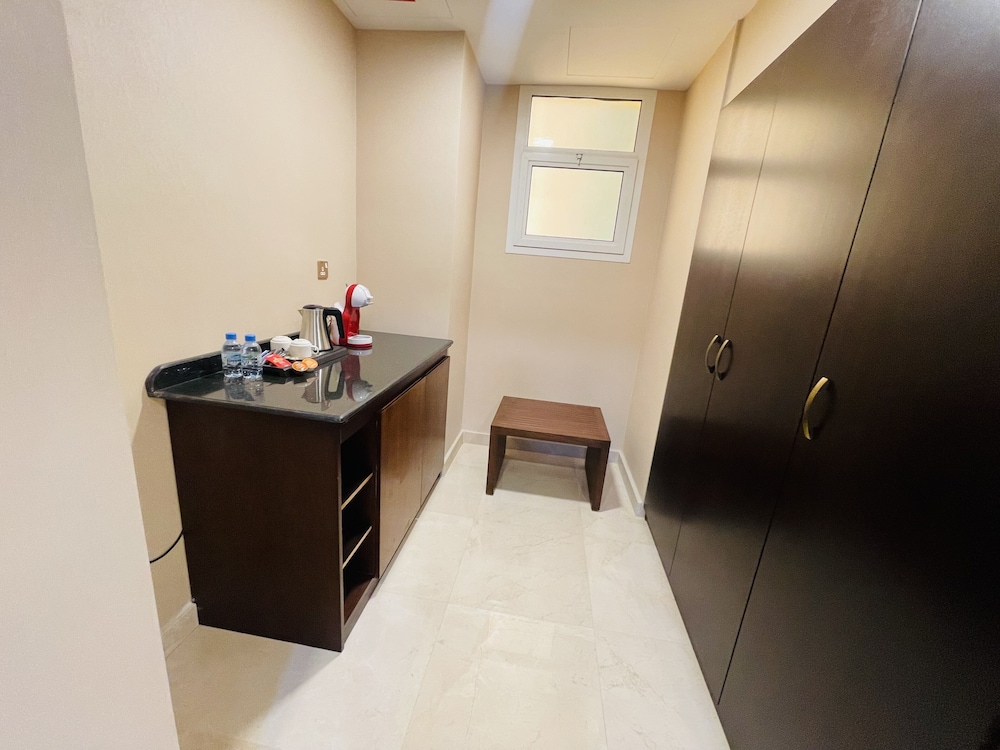 grand legacy hotel doha