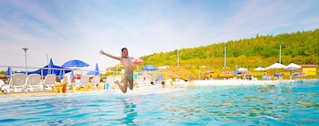 hunguest saliris
