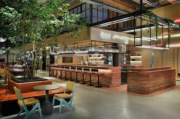 moxy sydney airport