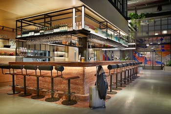moxy sydney airport