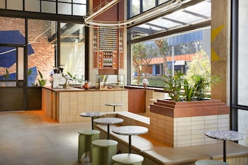 moxy sydney airport