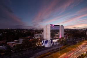 moxy sydney airport