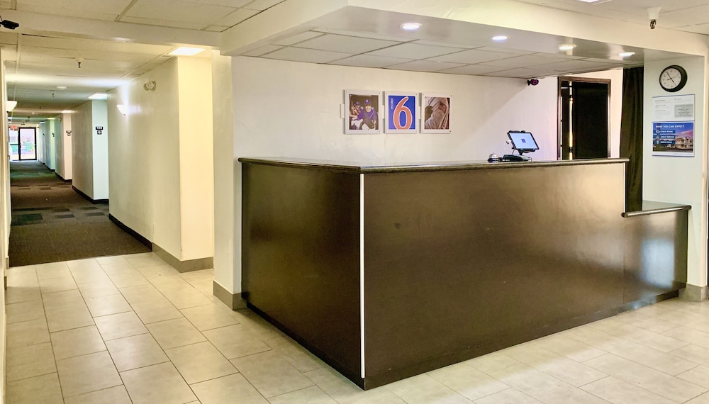 Motel 6 Lewisville, Tx - Medical City,Near Medical Center Of Lewisville,2 star