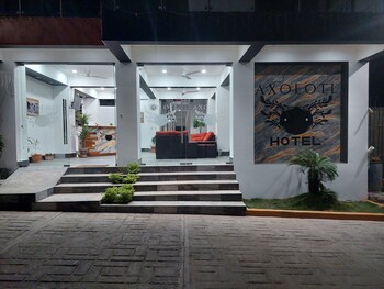 hotel axolotl