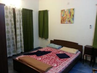 smiley holidays serviced apartments