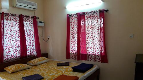 smiley holidays serviced apartments