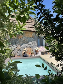is cheas wine farm boutique hotel