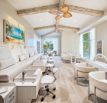 margaritaville beach resort fort myers