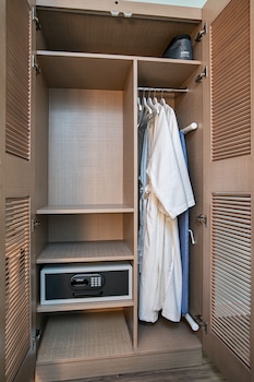 margaritaville beach resort fort myers